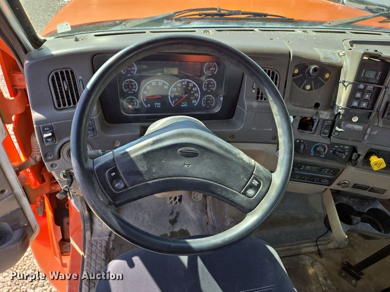 image for item DS5275 2007 Sterling L-Line ready mix truck