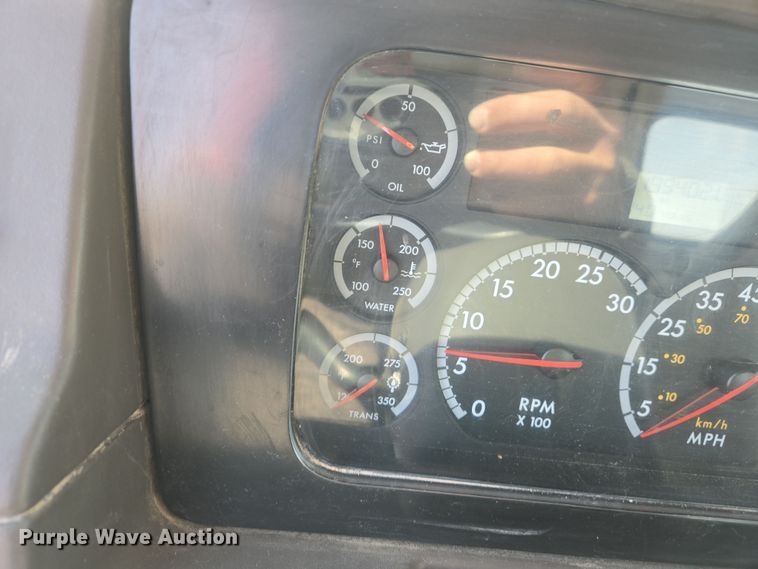 image for item DS5275 2007 Sterling L-Line ready mix truck