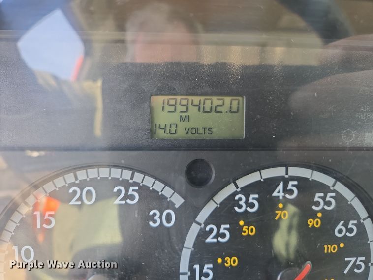 image for item DS5275 2007 Sterling L-Line ready mix truck