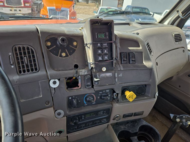 image for item DS5275 2007 Sterling L-Line ready mix truck