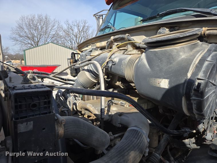 image for item DS5275 2007 Sterling L-Line ready mix truck