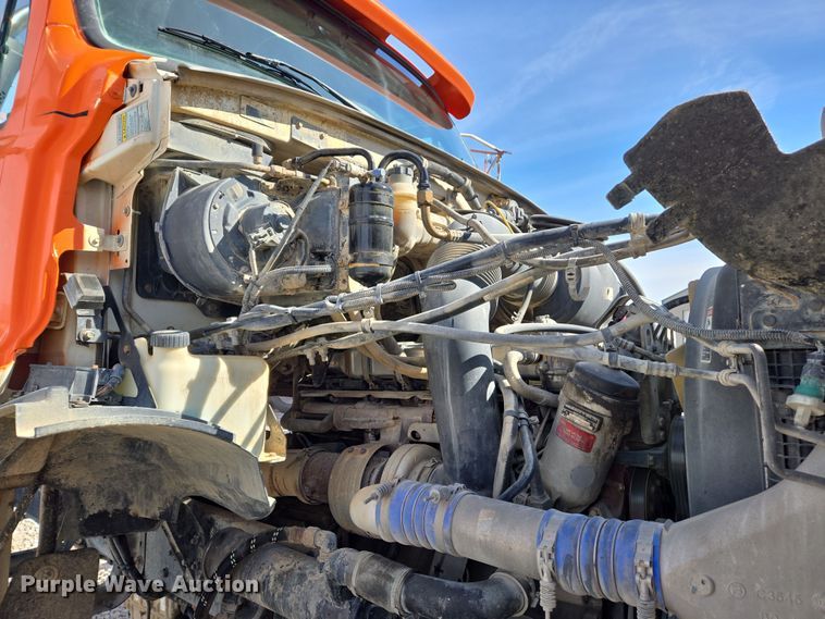 image for item DS5275 2007 Sterling L-Line ready mix truck