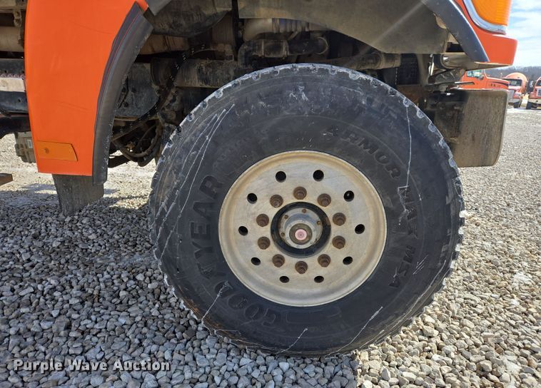 image for item DS5275 2007 Sterling L-Line ready mix truck