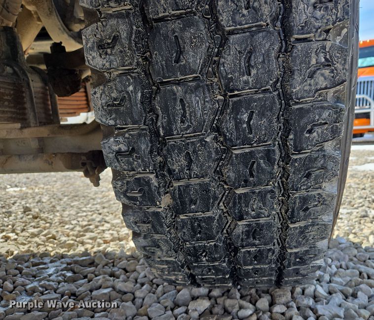 image for item DS5275 2007 Sterling L-Line ready mix truck