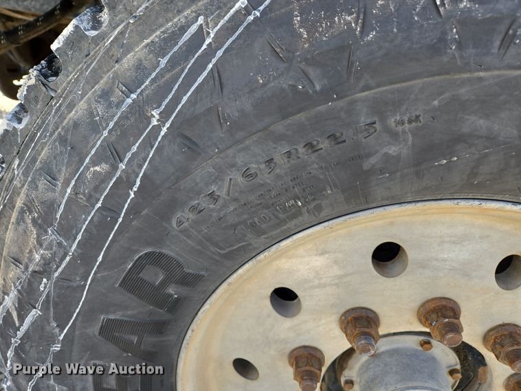 image for item DS5275 2007 Sterling L-Line ready mix truck