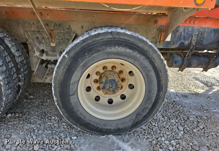 image for item DS5275 2007 Sterling L-Line ready mix truck