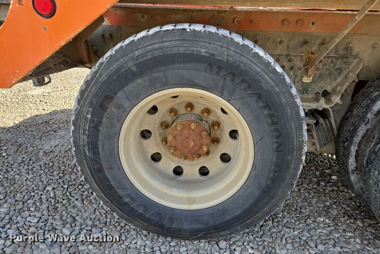 image for item DS5275 2007 Sterling L-Line ready mix truck