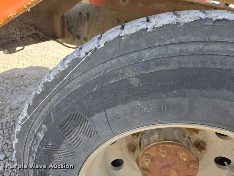 image for item DS5275 2007 Sterling L-Line ready mix truck