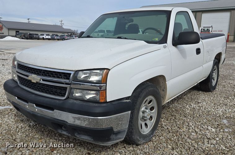 image for item DS5276 2006 Chevrolet Silverado 1500 pickup truck