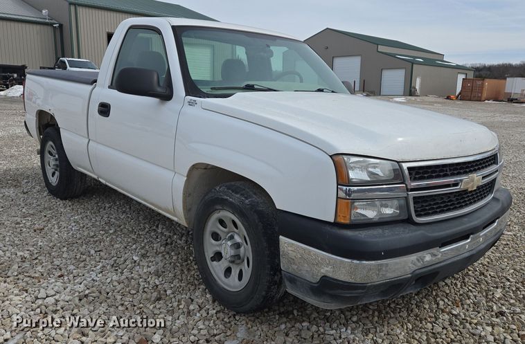 image for item DS5276 2006 Chevrolet Silverado 1500 pickup truck