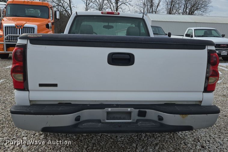 image for item DS5276 2006 Chevrolet Silverado 1500 pickup truck