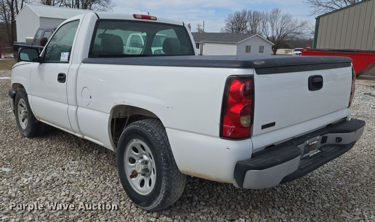 image for item DS5276 2006 Chevrolet Silverado 1500 pickup truck