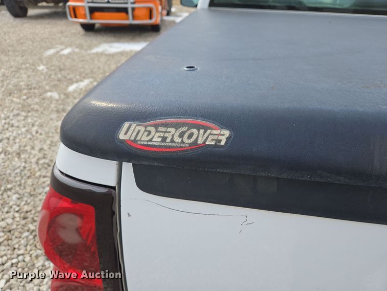 image for item DS5276 2006 Chevrolet Silverado 1500 pickup truck