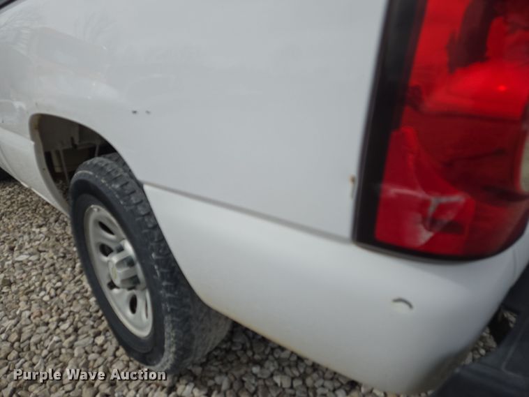 image for item DS5276 2006 Chevrolet Silverado 1500 pickup truck