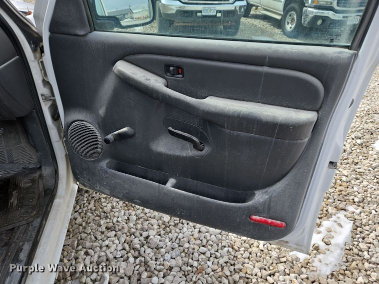 image for item DS5276 2006 Chevrolet Silverado 1500 pickup truck