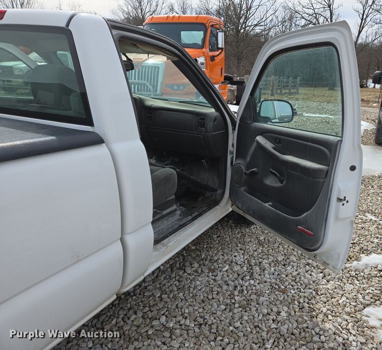 image for item DS5276 2006 Chevrolet Silverado 1500 pickup truck