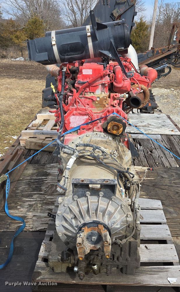 image for item DS5277 Cummins ISX 12 engine