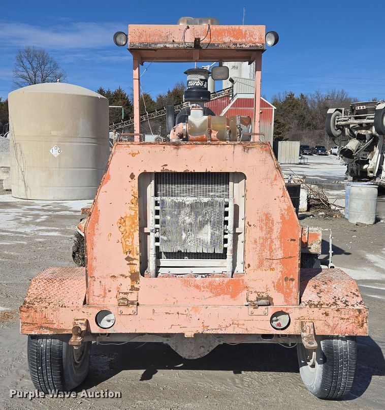 image for item DS5278 1992 Broce RJ300 broom