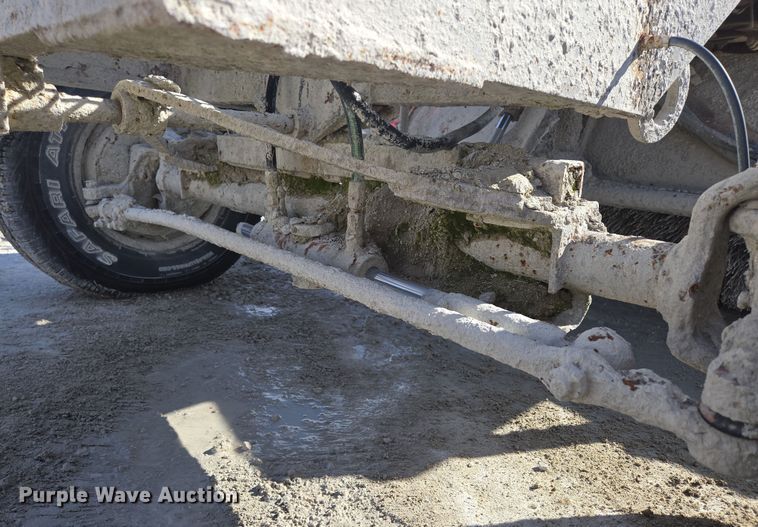 image for item DS5278 1992 Broce RJ300 broom