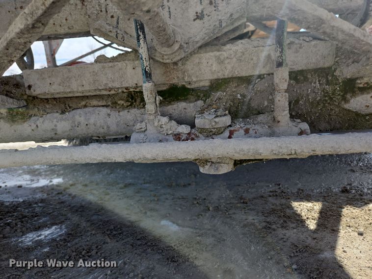 image for item DS5278 1992 Broce RJ300 broom