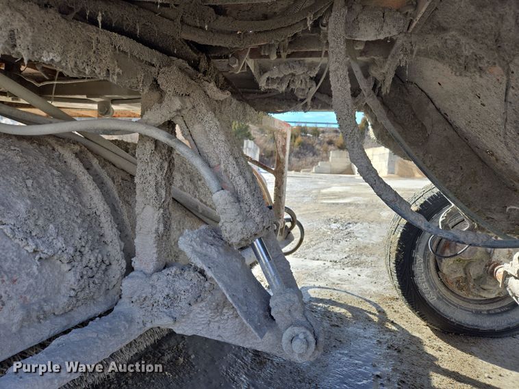 image for item DS5278 1992 Broce RJ300 broom