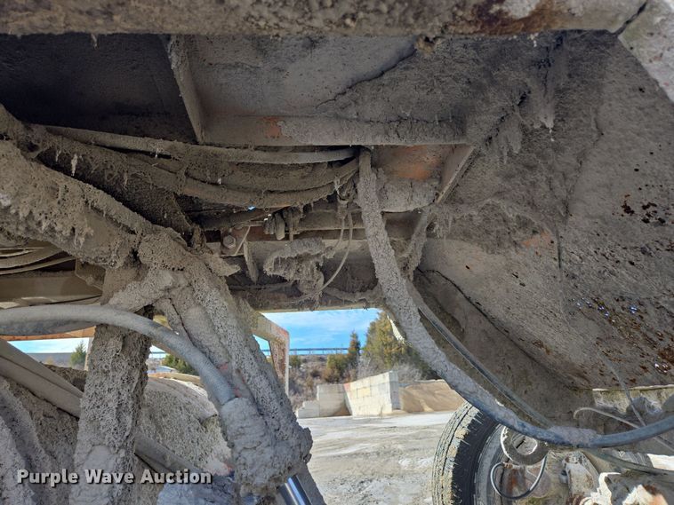 image for item DS5278 1992 Broce RJ300 broom