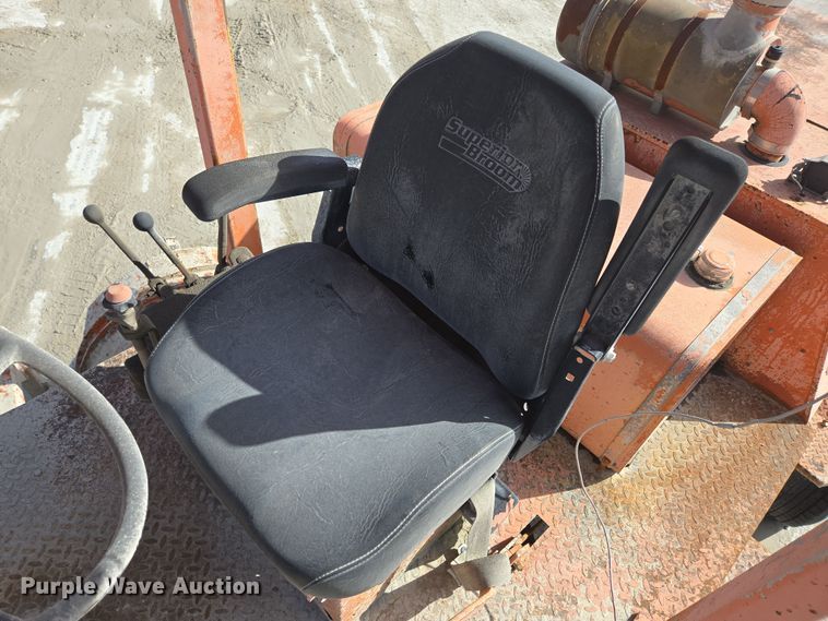 image for item DS5278 1992 Broce RJ300 broom