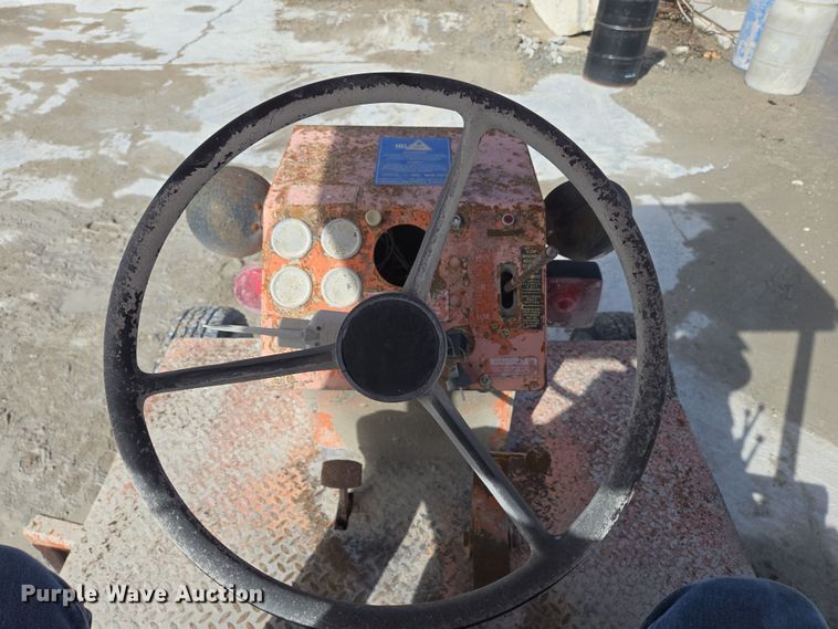 image for item DS5278 1992 Broce RJ300 broom