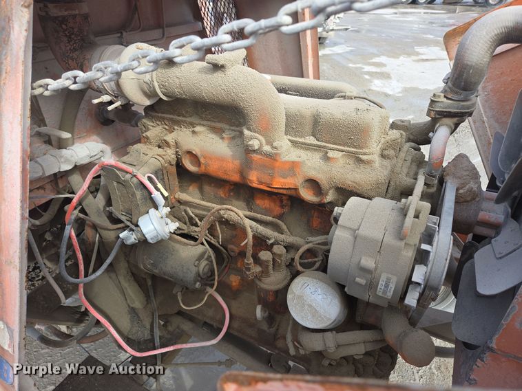 image for item DS5278 1992 Broce RJ300 broom