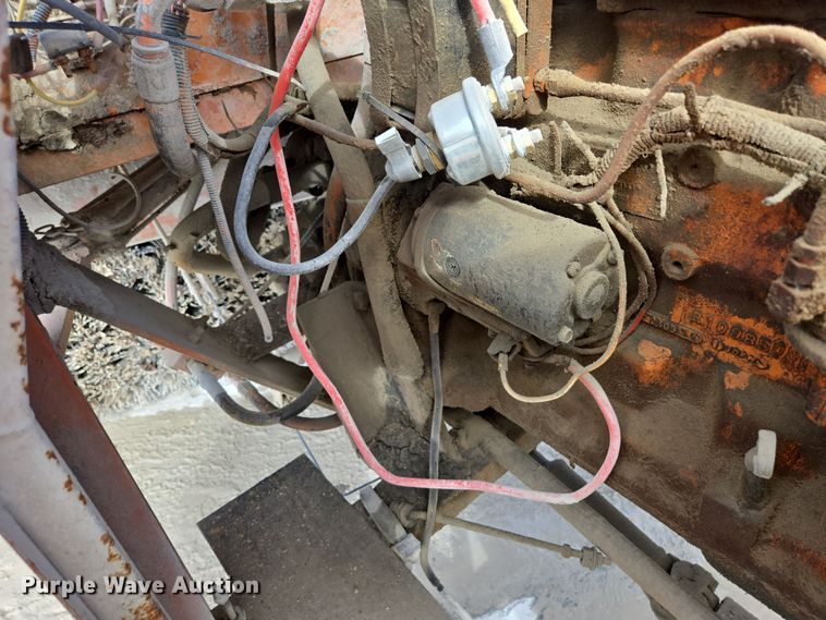 image for item DS5278 1992 Broce RJ300 broom