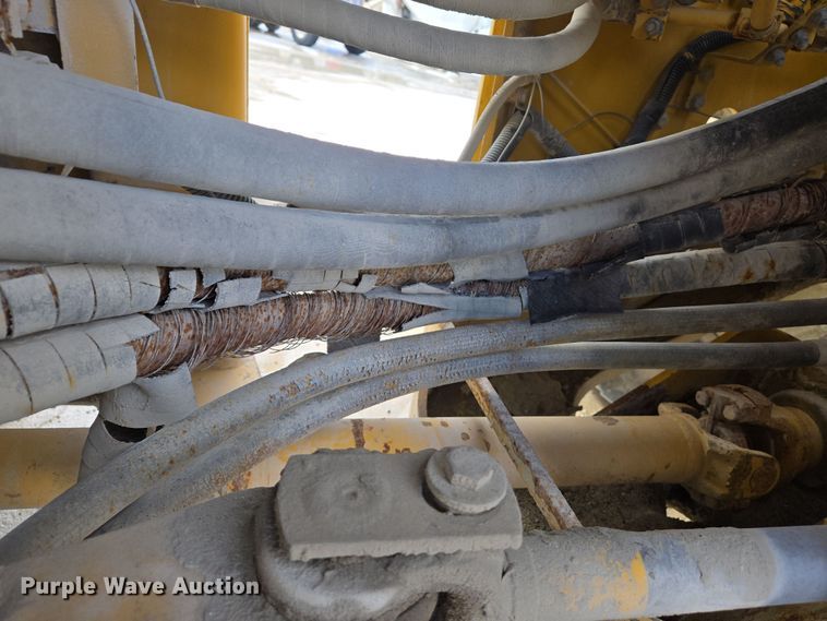 image for item DS5279 1995 Komatsu WA250-1 wheel loader