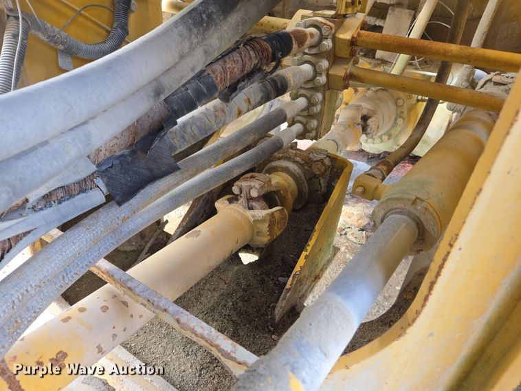 image for item DS5279 1995 Komatsu WA250-1 wheel loader