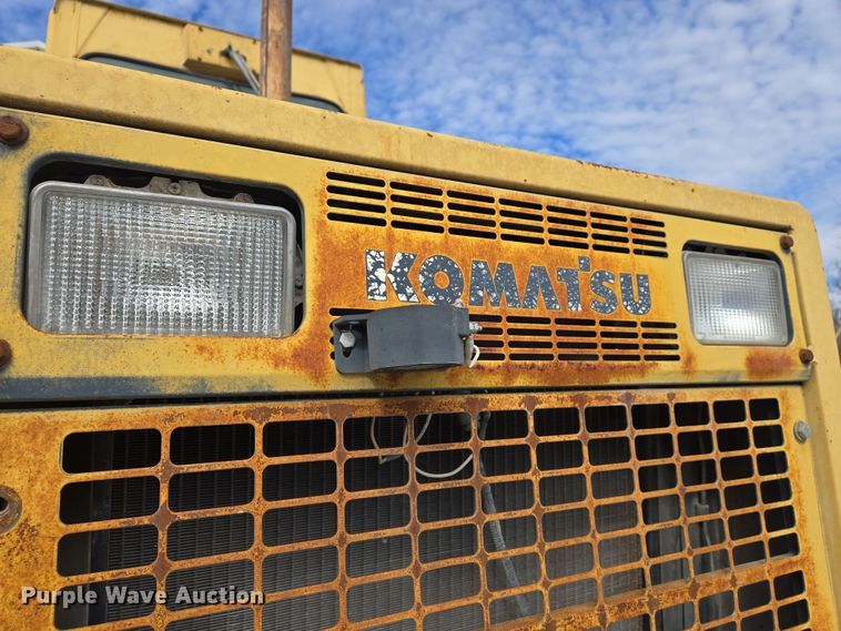 image for item DS5279 1995 Komatsu WA250-1 wheel loader