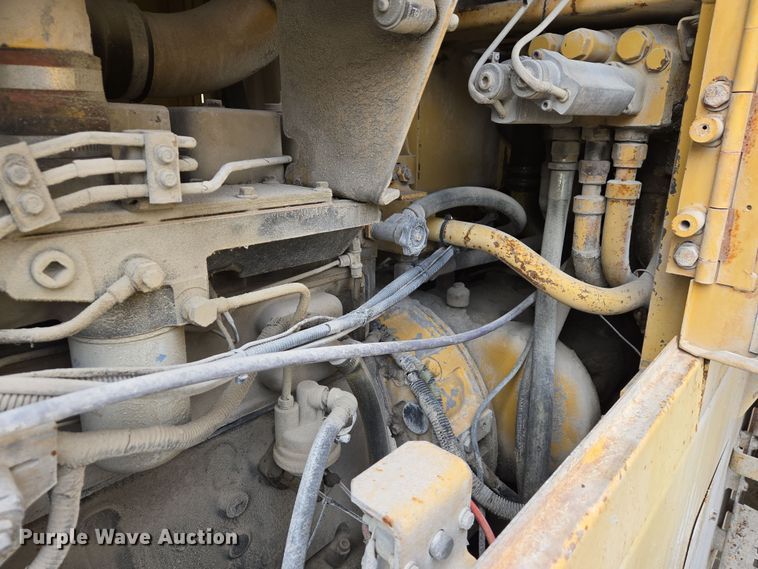 image for item DS5279 1995 Komatsu WA250-1 wheel loader