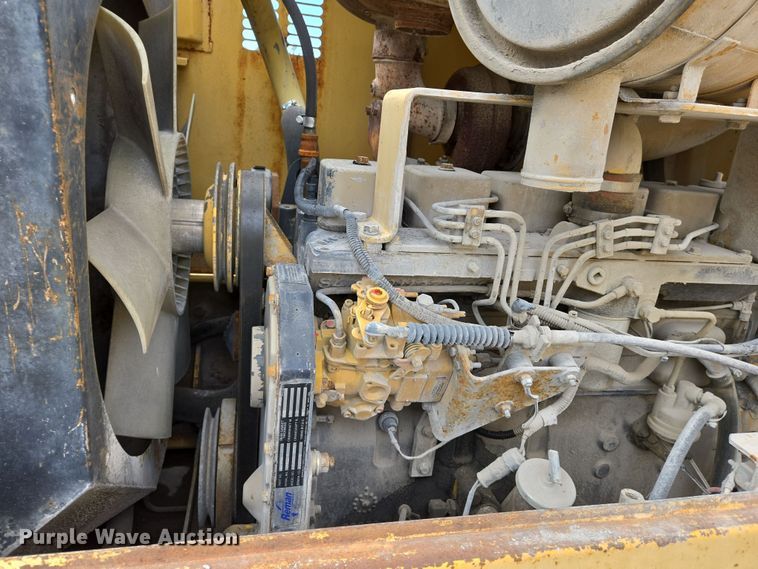 image for item DS5279 1995 Komatsu WA250-1 wheel loader