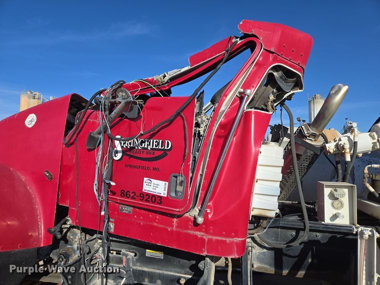 image for item DS5280 2006 Kenworth W900 ready mix truck