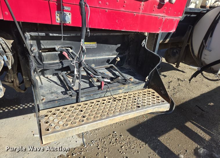 image for item DS5280 2006 Kenworth W900 ready mix truck