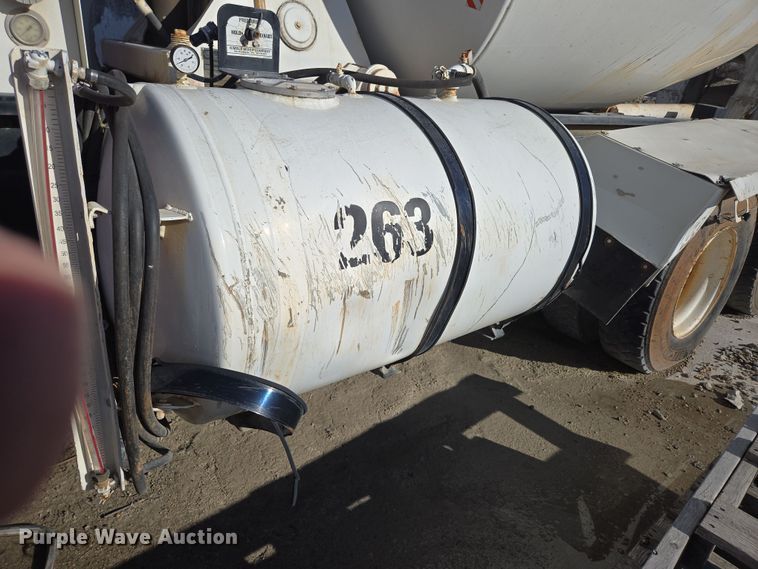 image for item DS5280 2006 Kenworth W900 ready mix truck