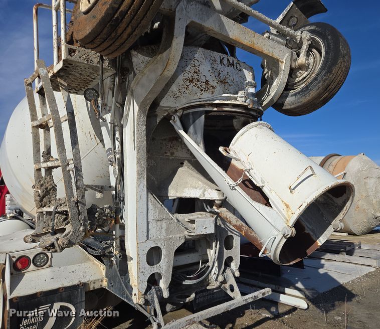 image for item DS5280 2006 Kenworth W900 ready mix truck