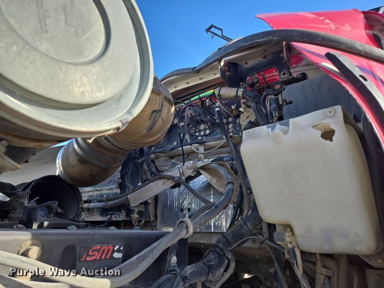 image for item DS5280 2006 Kenworth W900 ready mix truck