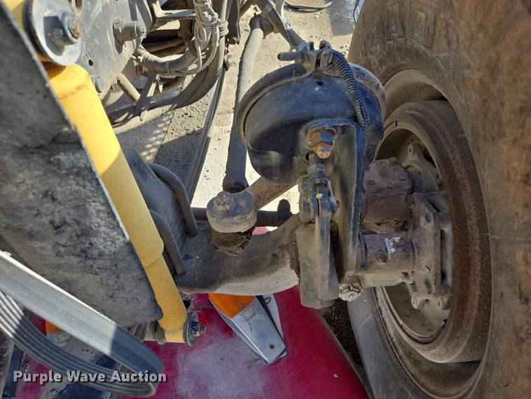 image for item DS5280 2006 Kenworth W900 ready mix truck