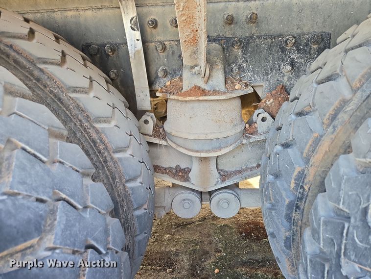 image for item DS5280 2006 Kenworth W900 ready mix truck