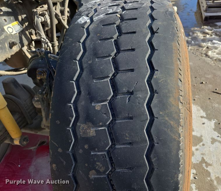 image for item DS5280 2006 Kenworth W900 ready mix truck