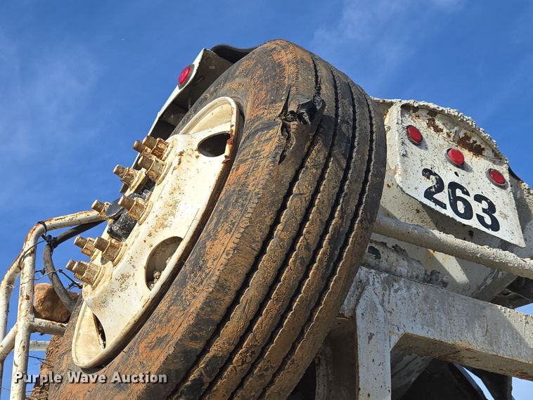 image for item DS5280 2006 Kenworth W900 ready mix truck