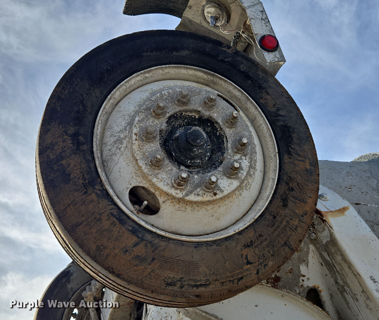 image for item DS5280 2006 Kenworth W900 ready mix truck