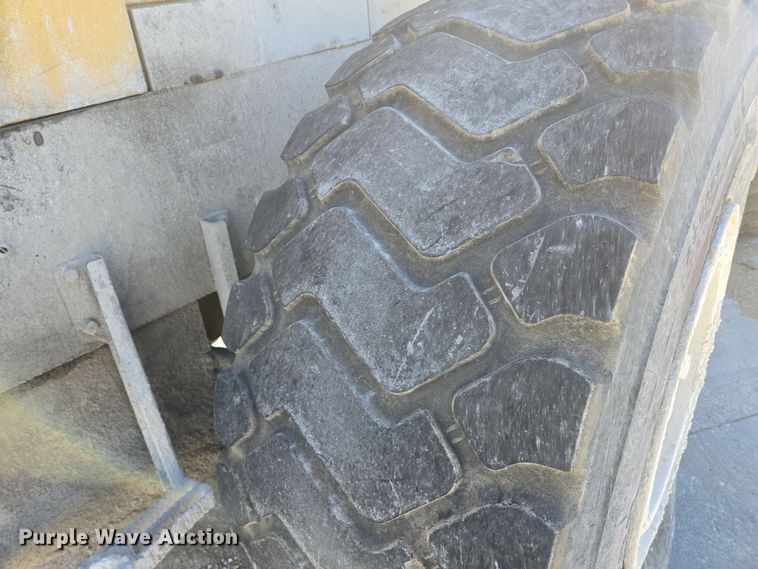 image for item DS5281 2006 Komatsu WA380-6 