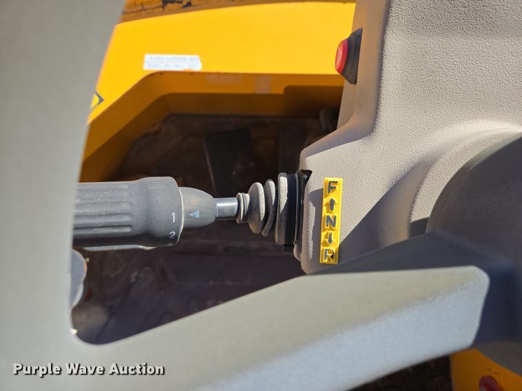 image for item DS5282 2000 JCB 426B ZX 