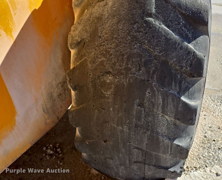 image for item DS5282 2000 JCB 426B ZX 