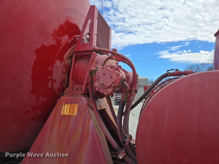 image for item DS5284 2000 International 2554 ready mix truck