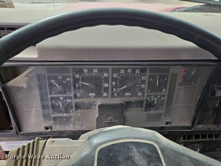 image for item DS5284 2000 International 2554 ready mix truck